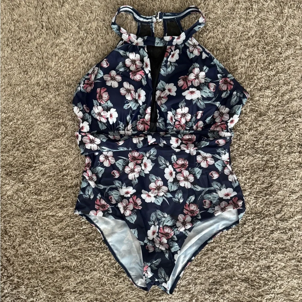 Floral Halter High Neck One-Piece Swimsuit Swimwear Bathing Suit Size X-Large - Picture 3 of 4